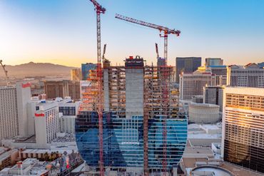Hard Rock Guitar Construction (Las Vegas Strip)