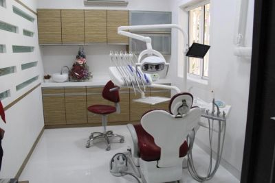 Visit The Dental Hub Mumbai at Chembur East and Lokhandwala / Andheri West for smile makeovers, vene