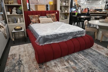 MD Savage Bed
Queen - $1097