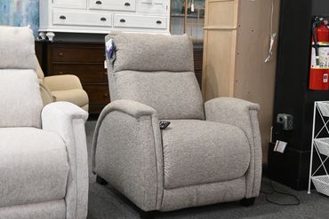 SM Venus Journey Zero Gravity In Marble
$797
Massage, Lumbar, And More! Plug-In Only