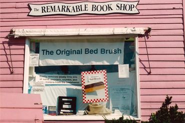 Remarkable Book Shop photo 1990