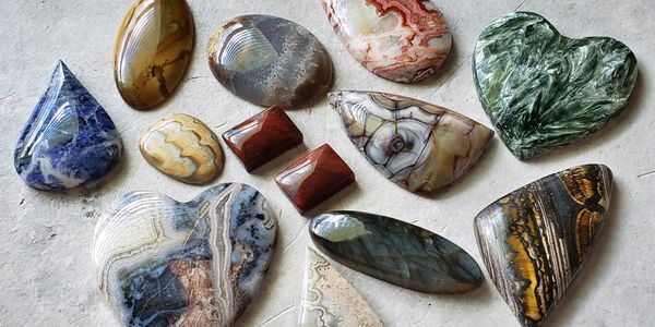 Lapis, Petrified Wood, Seraphinite, Iron Stone, Labradorite and Jasper, ready to be transformed