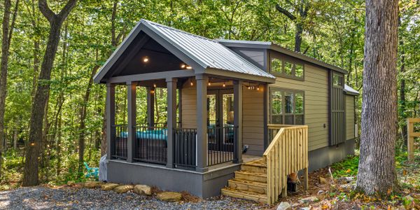 Tiny home in the woods in Mentone, Alabama