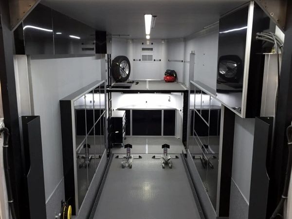 Stacker Trailer 12 Volt Interior Lights, 22.5 Wheel, 14K Axle, Interior Lift