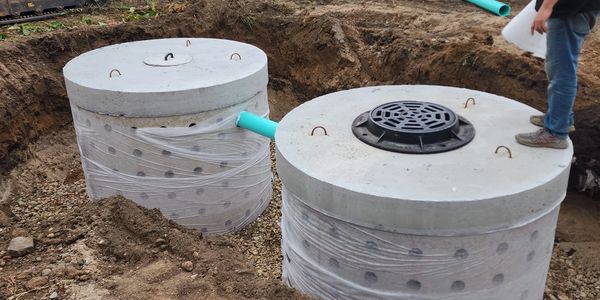 PARKING LOT DRY WELLS INSTALLED IN OSCEOLA.