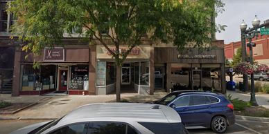 Busy downtown Ottawa, Illinois location with 1,500 sq. ft. of commercial retail space for rent/lease