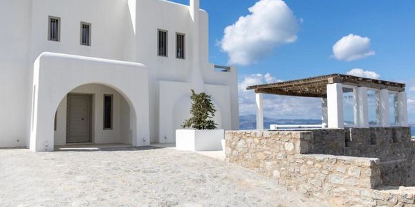 villa in naxos greece