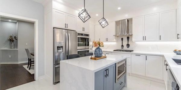 Mozaikrenos Stunning Kitchen Remodelling and Basement Finish