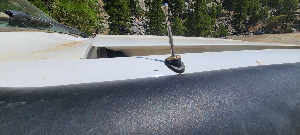 Hooded Riser Hood Risers (Size/Vehicle: 80 Series Landcruiser LX450)