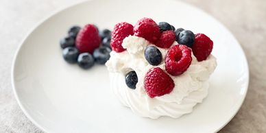 Pavlova Meringue dessert by Ellen Britt
