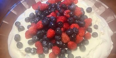 Pavlova with raspberries and Blueberries