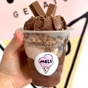 Kit Kat Sundae