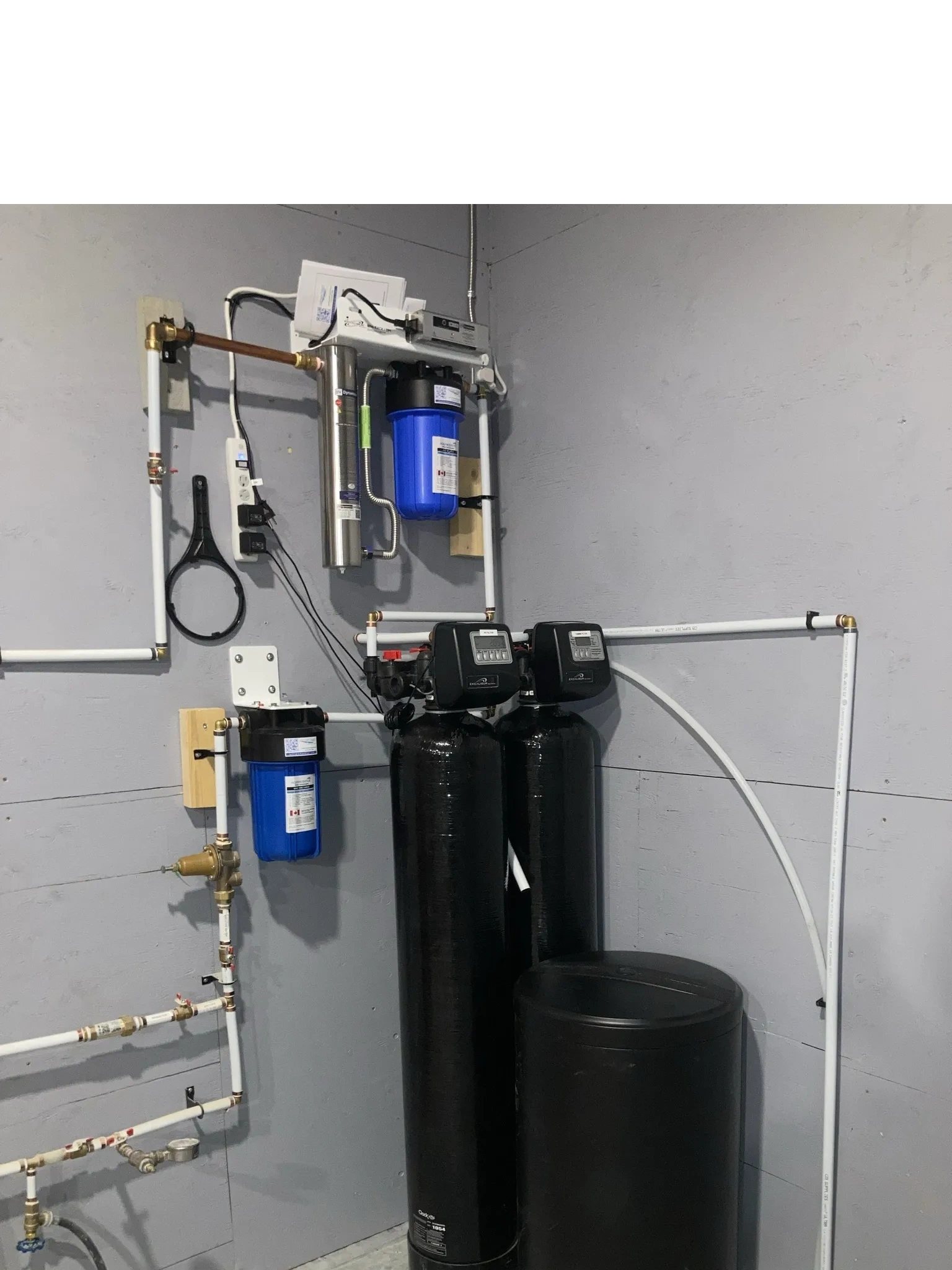 Lakestone, Lake Country, Kelowna, water treatment, tannin filter, ph neutralizer and UV system