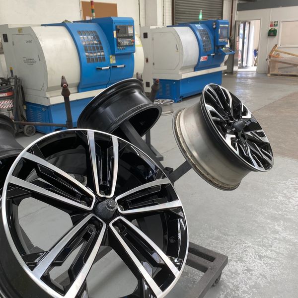 Completed Diamond Cut Alloy 