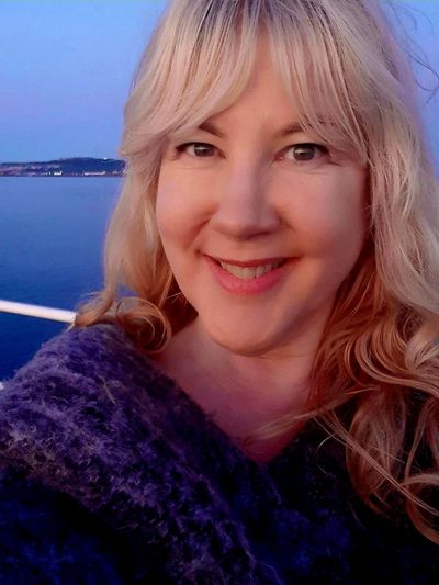 Sharon Nicholson, online trauma therapist UK

Brainspotting - anxiety, trauma, narcissistic abuse