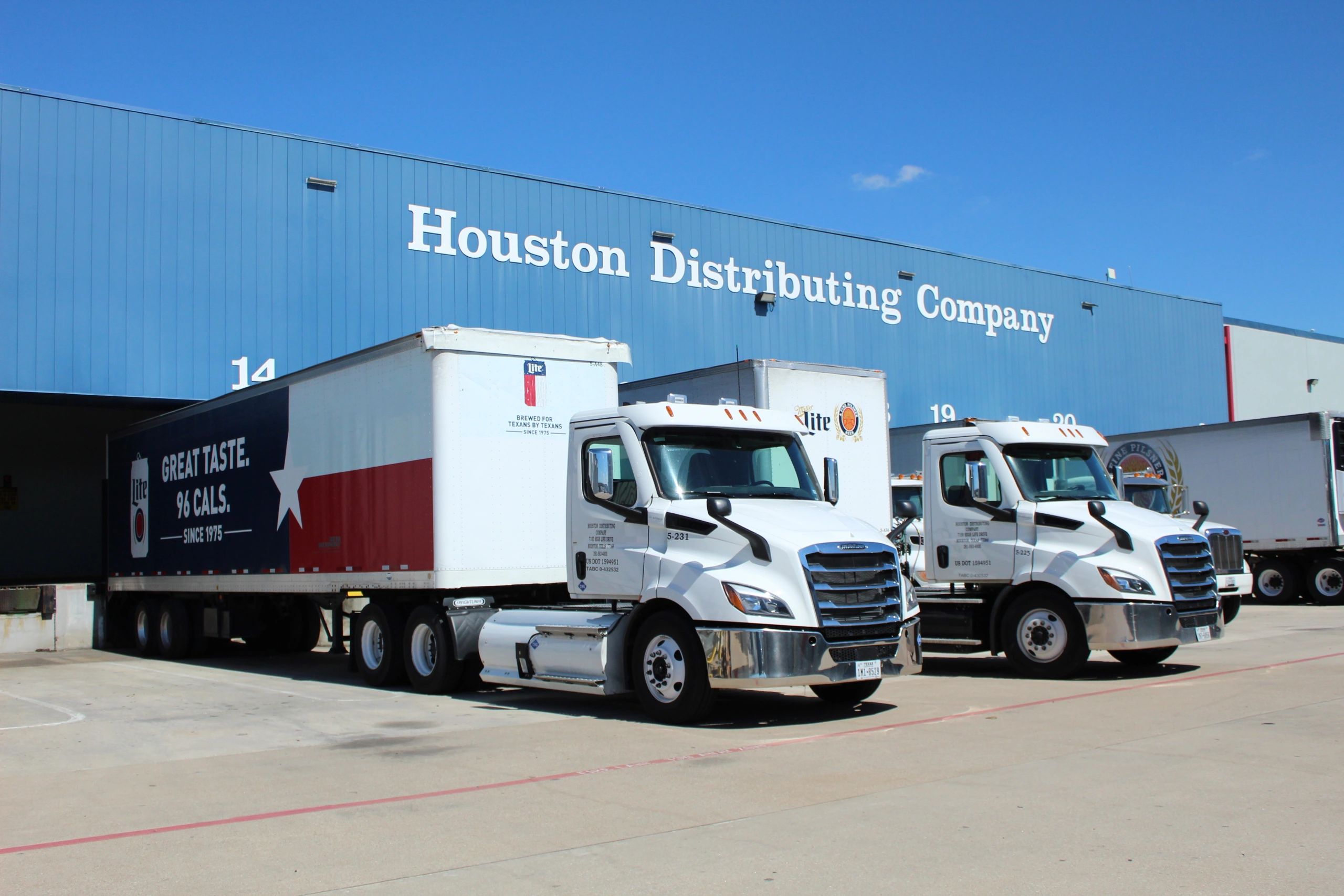 Vincent International Distributing Inc: Shocking Photos Surface Online - g66xfkv