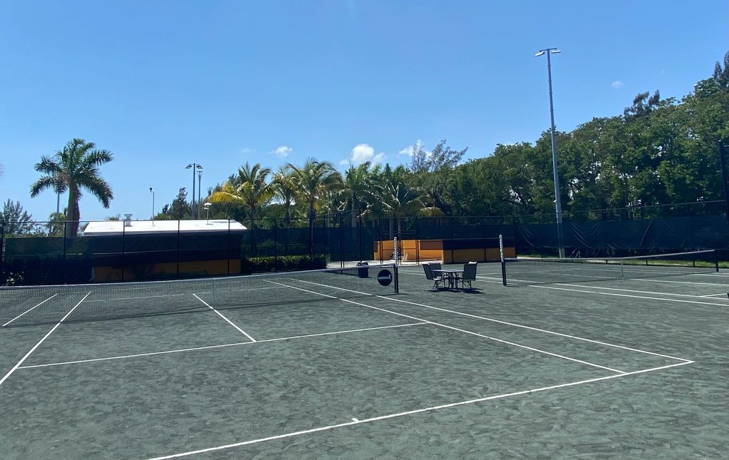 Green Clay Courts 