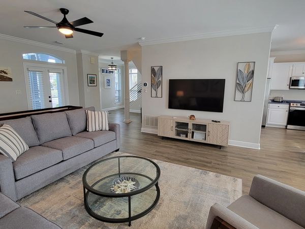 Emerald Shores
Miramar Beach
Florida
Destin
Emerald coast by owner
Crystal Waters
Newman-Dailey