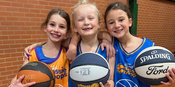 Yarrawonga Mulwala Basketball Association Aussie Hoops participants smiling