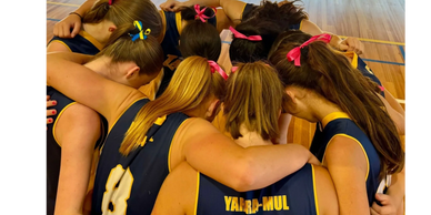 Yarrawonga Mulwala Basketball Association Girls representative team group huddle