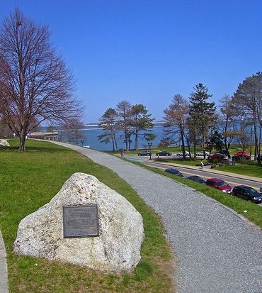 11thGGfather James Cole Rock 
Plymouth Colony 1633 1stsettler Cole's Hill 1st Pilgrim burial ground
