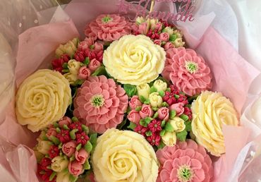 Cupcake bouquet buttercream birthday anniversary wedding celebration thank you 