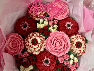 Pink and red cupcake bouquet 