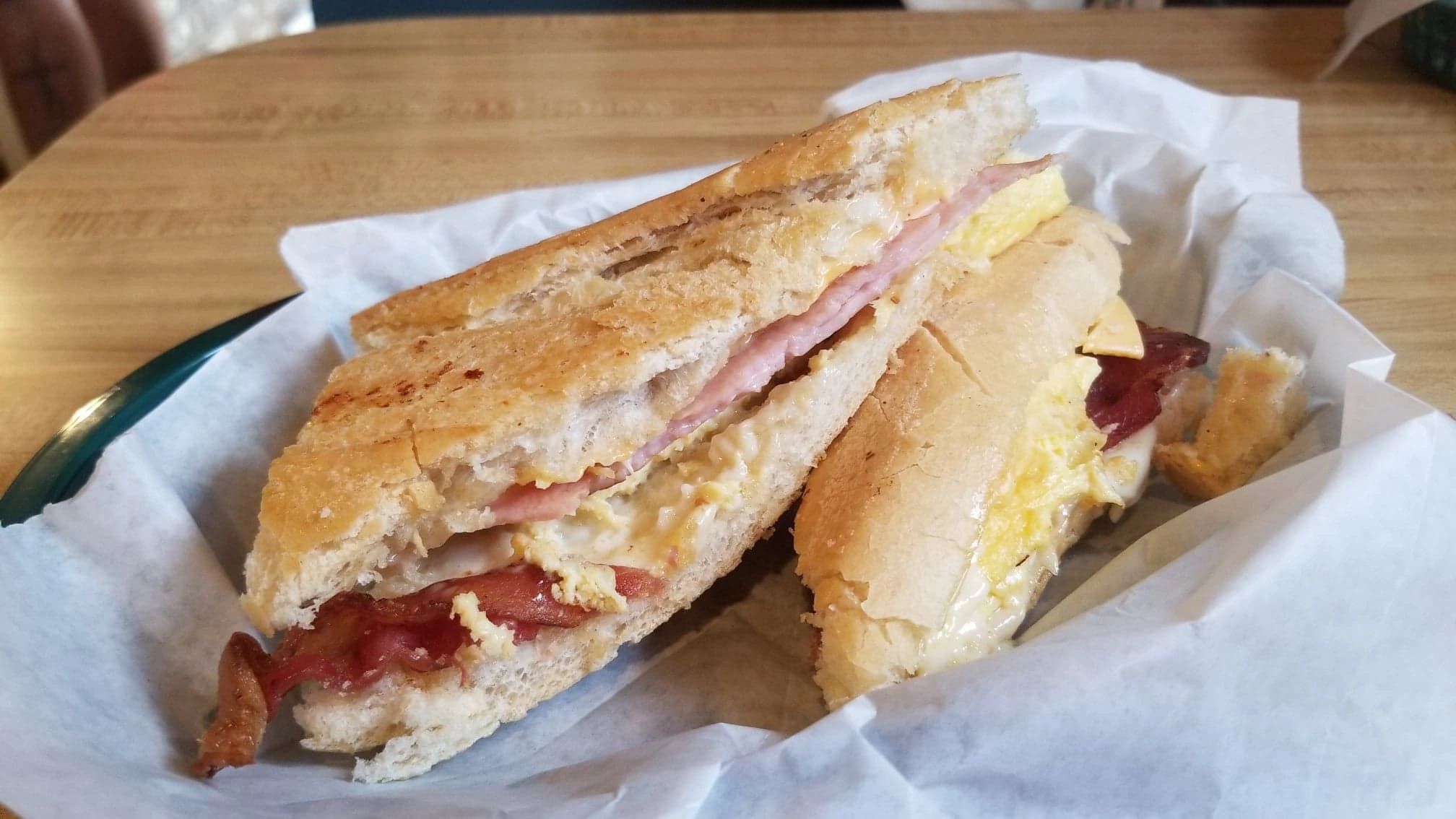 COUNTRY CORNER KITCHEN / ELLIJAY, GA