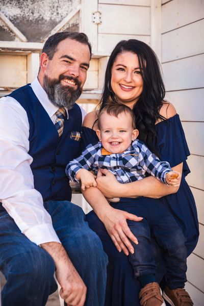 Jonas and his family smiling