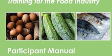 Manual para participantes en la industria alimentaria con imágenes de huevos, pepinos y pescado.