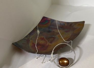 Fine silver O with SunStar stone bezel set with silver necklace.