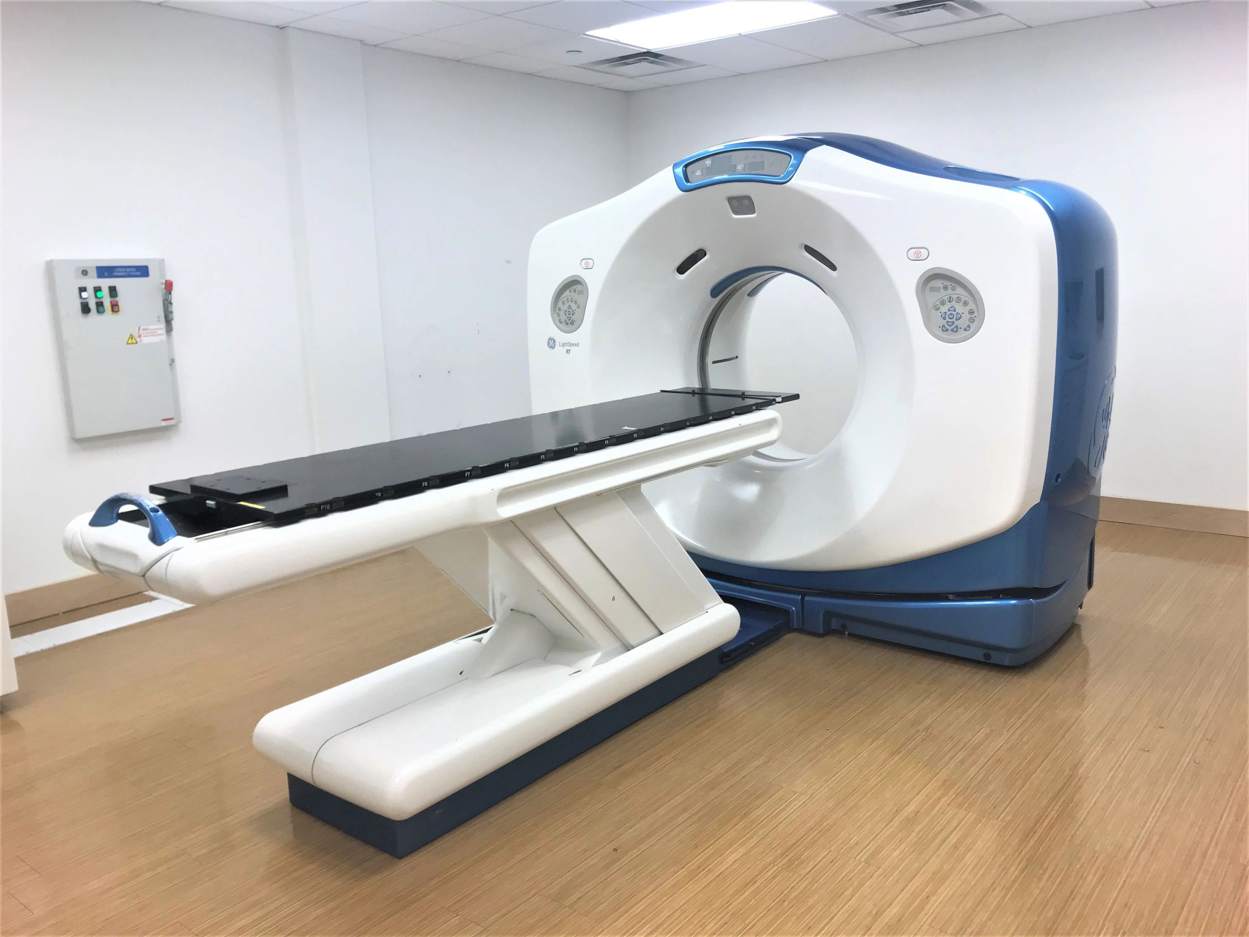 GE LightSpeed CT Scanner