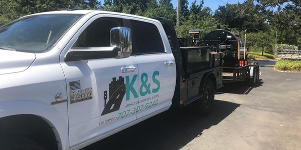 K&S asphalt truck hauling equipement