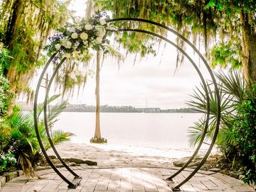 Paradise Cove wedding floral - Central Florida Wedding Group
