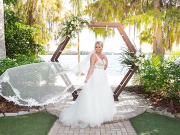 Paradise Cove wedding floral - Central Florida Wedding Group