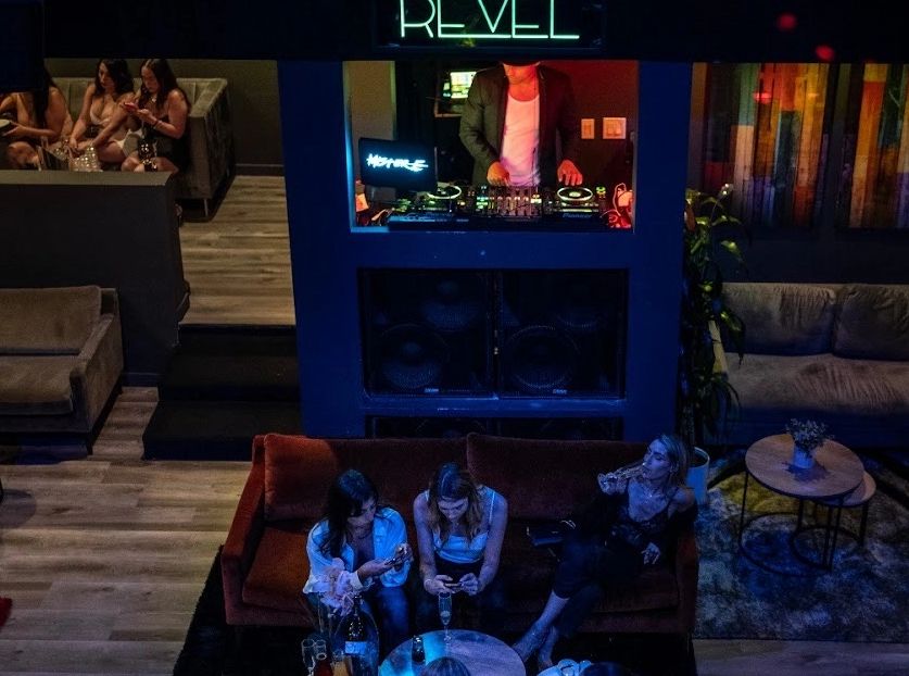 Bar photo 1
