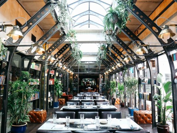 A luxury restaurant recently cleaned by Clean My Restaurant.com  