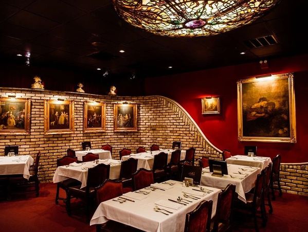 A luxury restaurant recently cleaned by Clean My Restaurant.com  