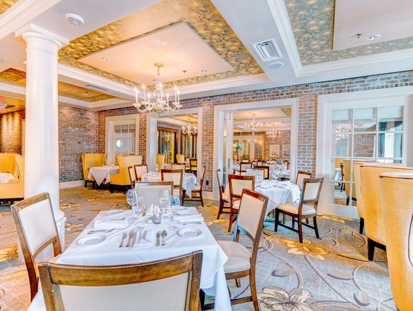 A luxury restaurant recently cleaned by Clean My Restaurant.com  