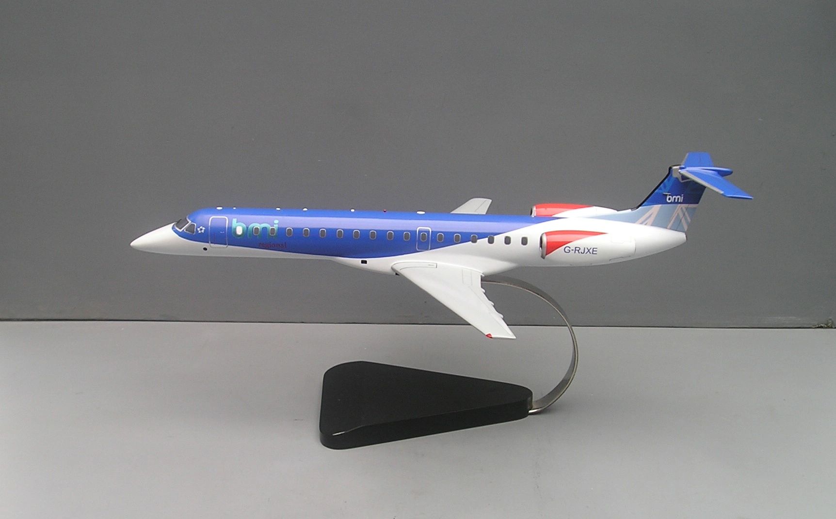 Embraer desktop models