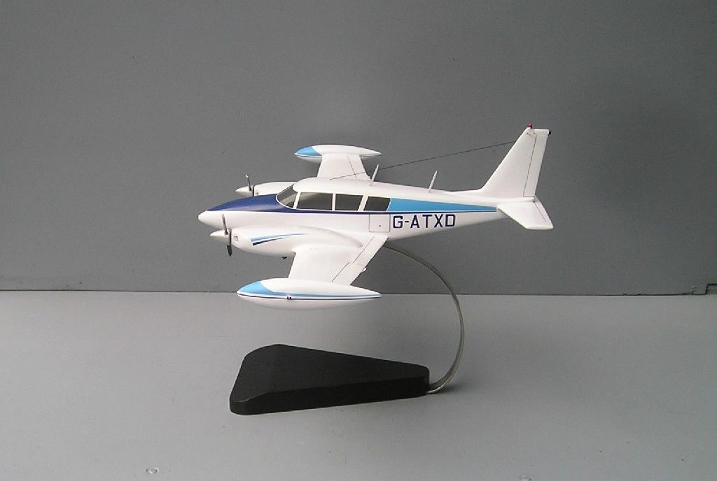 Twin Comanche desktop model