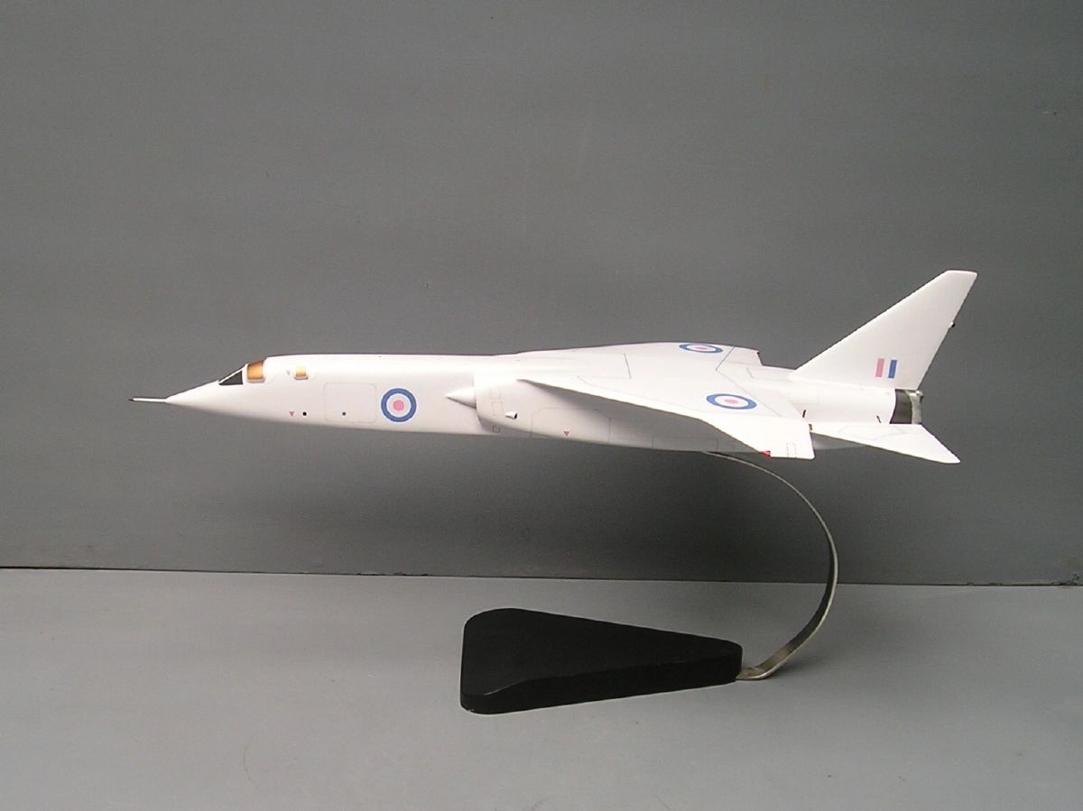 TSR2 desktop model