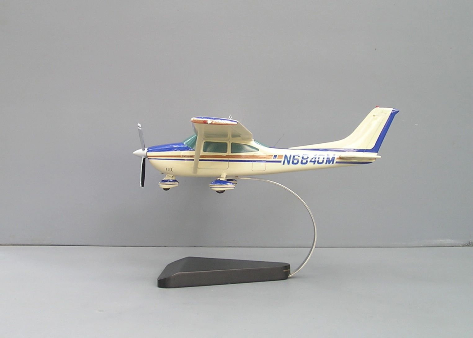 Cessna 182 custom model