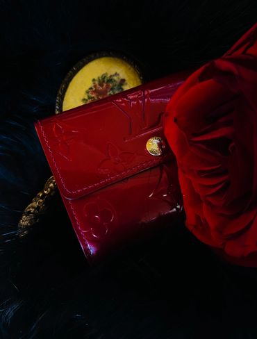 Louis Vuitton Vernis Elise Wallet Pomme D'Amour
