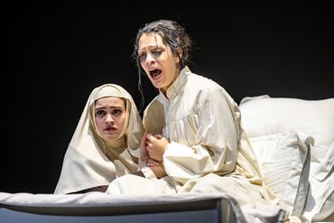 Elena Howard-Scott image
