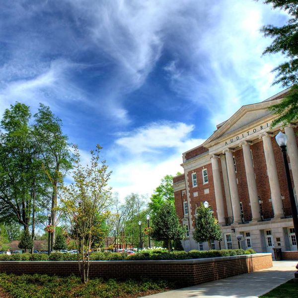 DJ Tuscaloosa, Alabama
DJ near me Tuscaloosa
Wedding DJ Tuscaloosa, AL
Tuscaloosa wedding DJ
Alabama