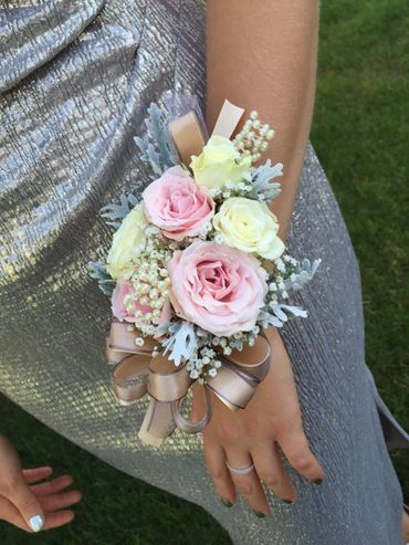 Pink and white roses with pearls