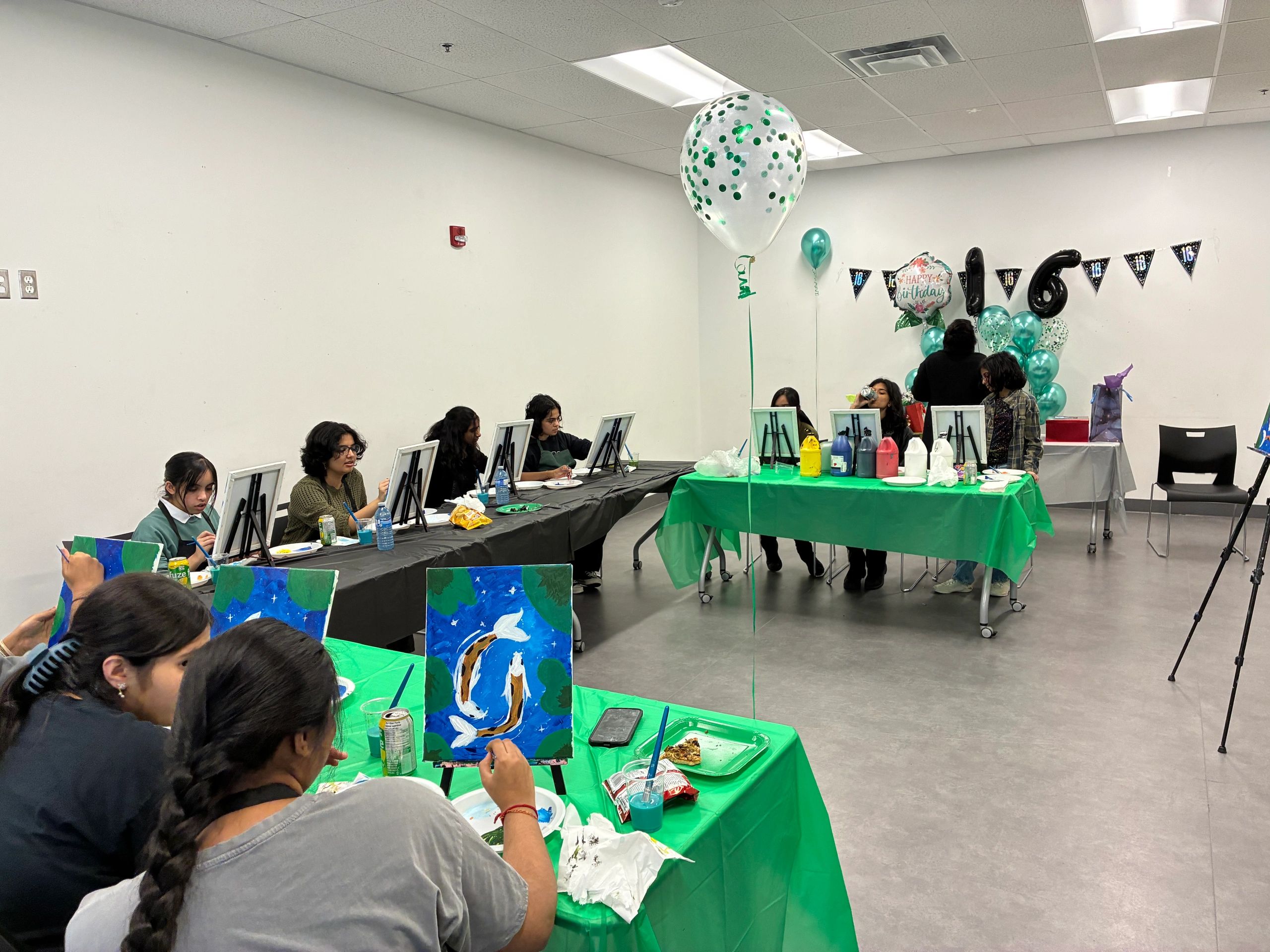 kids birthday painting party paint & sip in Caledon. Mobile paint party for kids. 