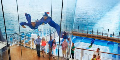 Come with us to a 4 nights cruise from Los Angelese, Catalina Island, Ensenada & Back to Los Angeles