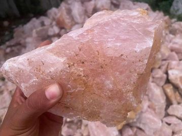 pink quartz
